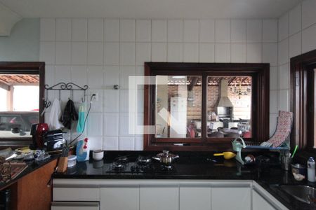 Casa para alugar com 304m², 3 quartos e 6 vagasCasa 1 - Cozinha