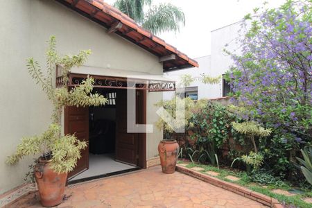 Casa para alugar com 304m², 3 quartos e 6 vagasCasa 1 - Hall de Entrada