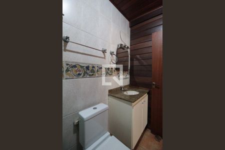 Casa para alugar com 304m², 3 quartos e 6 vagasCasa 2 - Banheiro da Suite