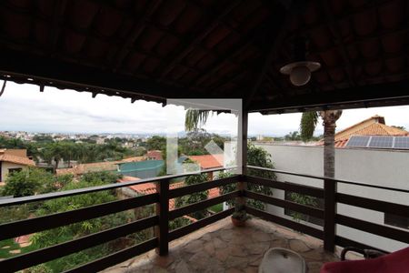 Casa para alugar com 304m², 3 quartos e 6 vagasCasa 1 - Varanda da Suite