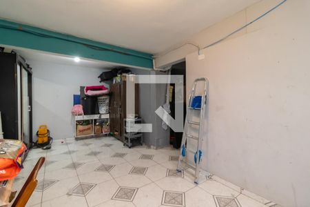 Casa à venda com 200m², 3 quartos e 2 vagasEdícula - Quarto