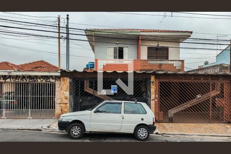 Casa à venda com 200m², 3 quartos e 2 vagasFachada