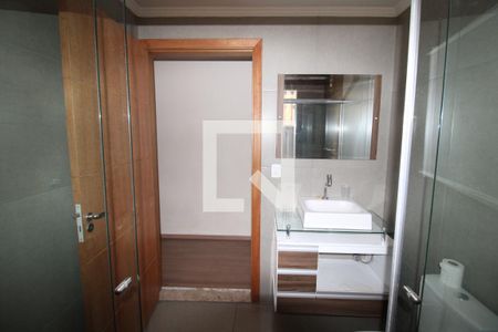 Casa à venda com 200m², 3 quartos e 2 vagasBanheiro 3