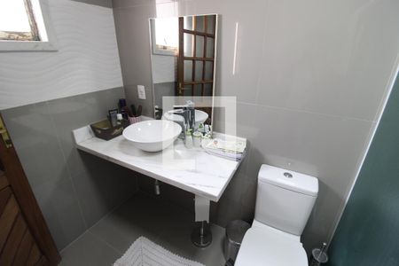 Casa à venda com 200m², 3 quartos e 2 vagasBanheiro 1