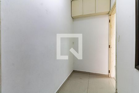 Casa para alugar com 299m², 3 quartos e 8 vagasQuarto de Serviço