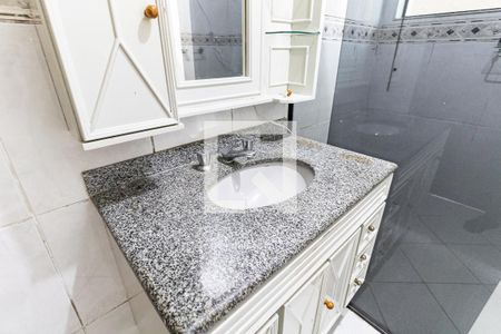 Casa para alugar com 299m², 3 quartos e 8 vagasBanheiro Social