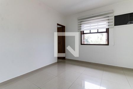 Casa para alugar com 299m², 3 quartos e 8 vagasSuíte 2