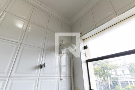 Casa para alugar com 299m², 3 quartos e 8 vagasBanheiro de Serviço