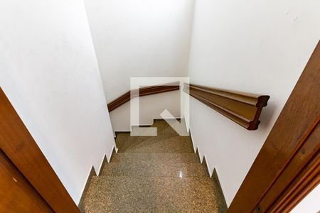 Casa para alugar com 299m², 3 quartos e 8 vagasEntrada Social