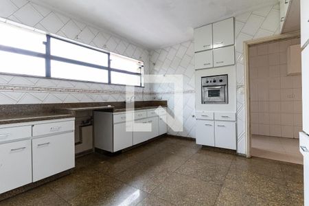 Casa para alugar com 299m², 3 quartos e 8 vagasCozinha