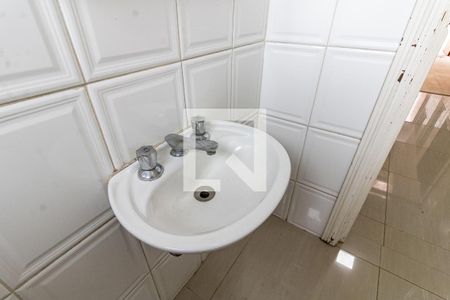 Casa para alugar com 299m², 3 quartos e 8 vagasBanheiro de Serviço