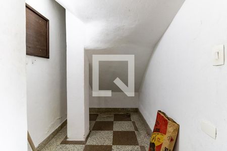 Casa para alugar com 299m², 3 quartos e 8 vagasDepósito