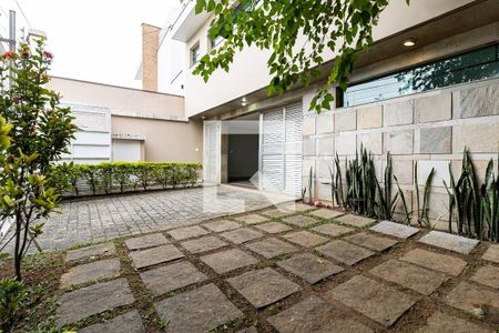 Casa para alugar com 299m², 3 quartos e 8 vagasGaragem