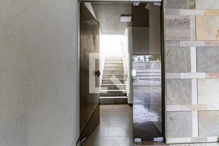 Casa para alugar com 299m², 3 quartos e 8 vagasEntrada