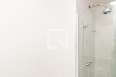 Banheiro de kitnet/studio para alugar com 1 quarto, 29m² em Vila Buarque, São Paulo