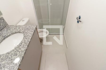 Banheiro de kitnet/studio para alugar com 1 quarto, 29m² em Vila Buarque, São Paulo