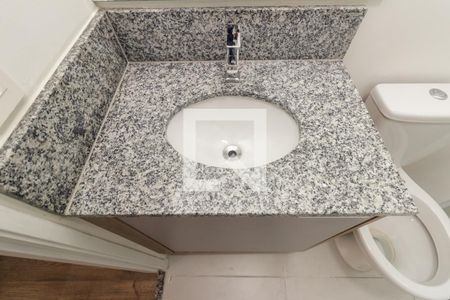 Banheiro de kitnet/studio para alugar com 1 quarto, 29m² em Vila Buarque, São Paulo