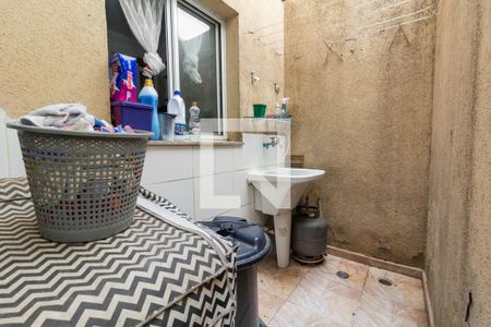 Casa à venda com 90m², 2 quartos e 1 vagaÁrea de Serviço