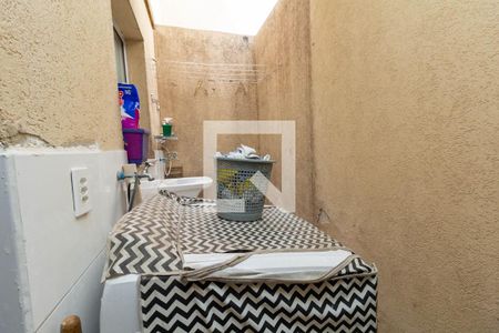 Casa à venda com 90m², 2 quartos e 1 vagaÁrea de Serviço