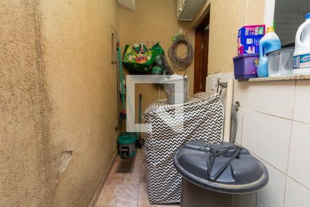 Casa à venda com 90m², 2 quartos e 1 vagaÁrea de Serviço