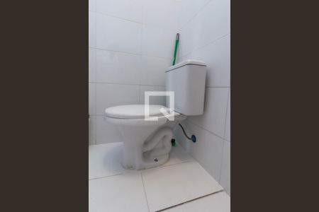 Casa à venda com 90m², 2 quartos e 1 vagaBanheiro da suíte 1