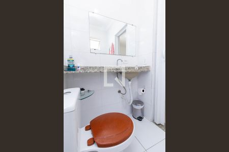 Casa à venda com 90m², 2 quartos e 1 vagaBanheiro da suíte 2