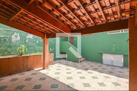 Casa à venda com 70m², 1 quarto e 1 vaga Casa à venda com 70m², 1 quarto e 1 vagaQuintal