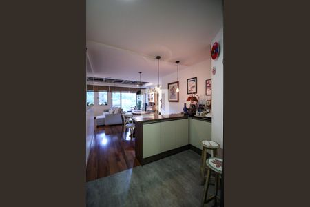 Apartamento à venda com 118m², 3 quartos e 2 vagasCozinha 