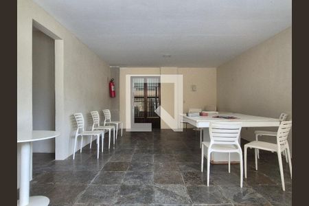 Apartamento para alugar com 110m², 2 quartos e 2 vagas Apartamento para alugar com 110m², 2 quartos e 2 vagasÁrea comum