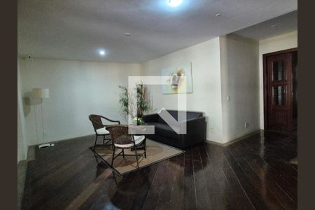 Apartamento para alugar com 110m², 2 quartos e 2 vagas Apartamento para alugar com 110m², 2 quartos e 2 vagasHall de entrada