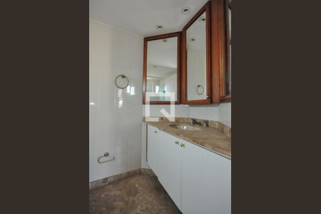 Apartamento para alugar com 119m², 3 quartos e 3 vagas Banheiro da Suíte