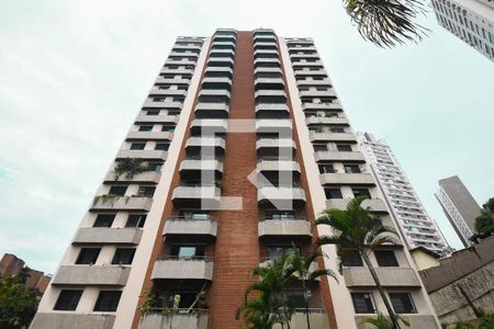 Apartamento para alugar com 119m², 3 quartos e 3 vagasFachada