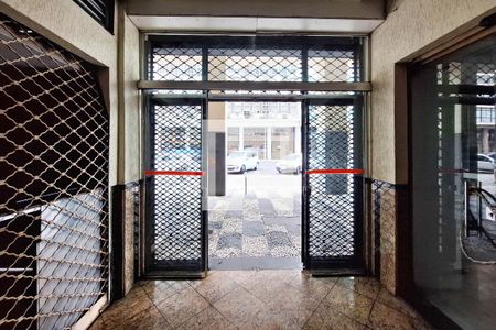 Studio à venda com 34m², 1 quarto e sem vaga Studio à venda com 34m², 1 quarto e sem vagaFachada e portaria