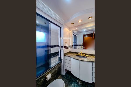 Apartamento à venda com 132m², 3 quartos e 3 vagasBanheiro da Suíte
