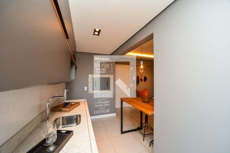 Apartamento à venda com 69m², 2 quartos e 1 vaga Apartamento à venda com 69m², 2 quartos e 1 vagaCozinha e Área de Serviço