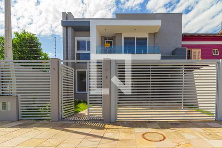 Casa à venda com 220m², 3 quartos e 4 vagasFachada