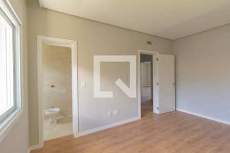 Casa à venda com 220m², 3 quartos e 4 vagasSuíte 3