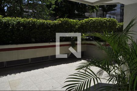 Apartamento à venda com 81m², 2 quartos e 1 vagaÁrea comum