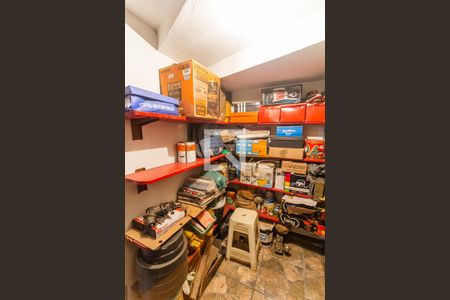 Casa à venda com 280m², 6 quartos e 3 vagas Casa à venda com 280m², 6 quartos e 3 vagasQuarto de Despejo