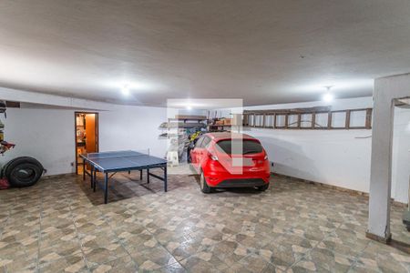 Casa à venda com 280m², 6 quartos e 3 vagas Casa à venda com 280m², 6 quartos e 3 vagasGaragem