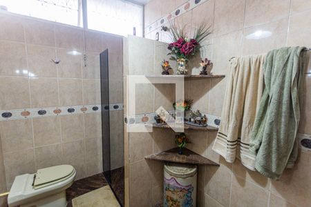 Casa à venda com 280m², 6 quartos e 3 vagas Casa à venda com 280m², 6 quartos e 3 vagasBanheiro Social