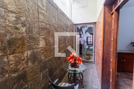 Casa à venda com 280m², 6 quartos e 3 vagas Casa à venda com 280m², 6 quartos e 3 vagasCopa