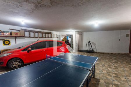 Casa à venda com 280m², 6 quartos e 3 vagas Casa à venda com 280m², 6 quartos e 3 vagasGaragem