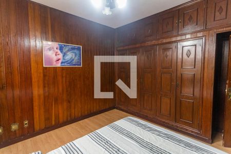 Casa à venda com 280m², 6 quartos e 3 vagas Casa à venda com 280m², 6 quartos e 3 vagasQuarto 3