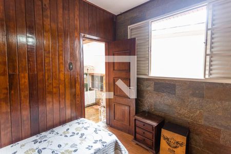 Casa à venda com 280m², 6 quartos e 3 vagas Casa à venda com 280m², 6 quartos e 3 vagasSuíte 4 na Casa dos Fundos