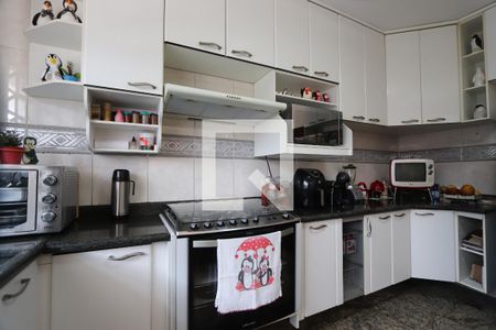 Casa à venda com 286m², 4 quartos e 4 vagasCozinha