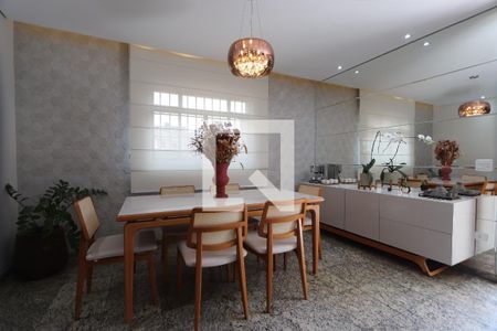 Casa à venda com 286m², 4 quartos e 4 vagasSala de Jantar