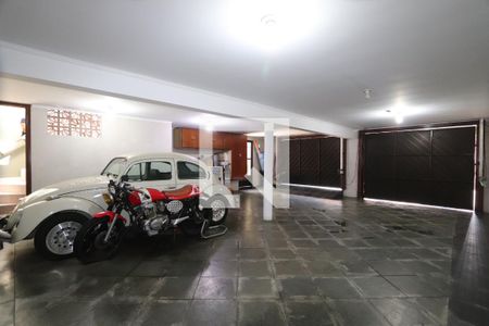 Casa à venda com 286m², 4 quartos e 4 vagasGaragem