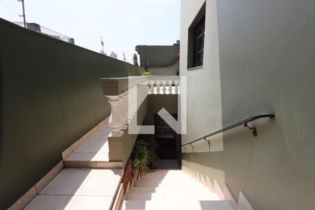 Casa à venda com 286m², 4 quartos e 4 vagasJardim e entrada