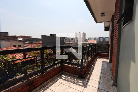 Casa à venda com 286m², 4 quartos e 4 vagasVaranda do Quarto 2